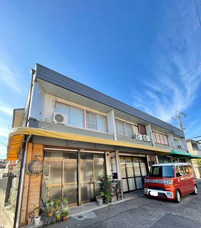 福田氏連棟店舗住宅の物件外観写真